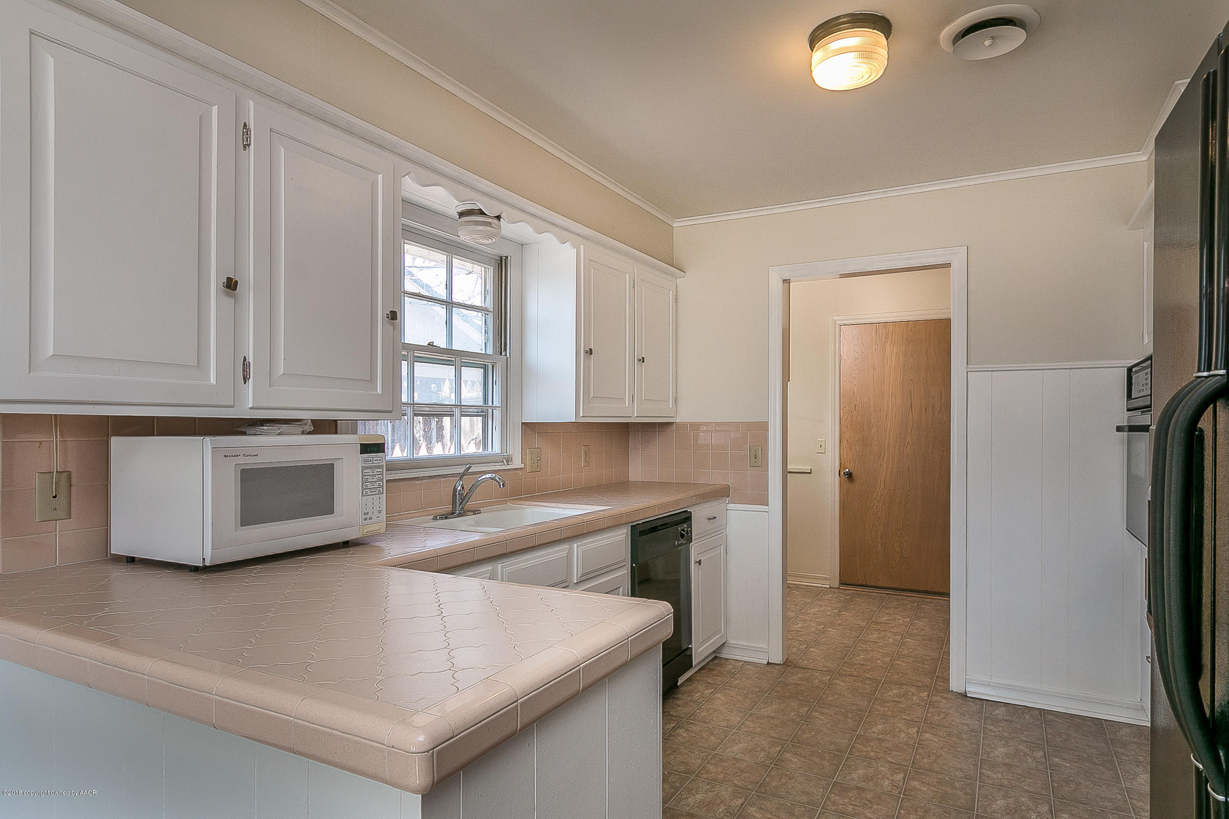 6311 Calumet Road Amarillo, TX 79106 - Photo 7 of 24 Kitchen