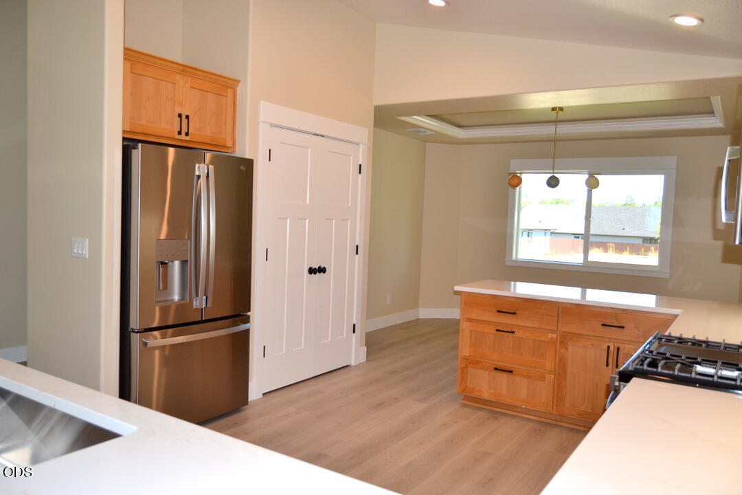 185 Southwest Rock Gulch Road Grants Pass, OR 97527 - Photo 6 of 31 Gallery Image 6