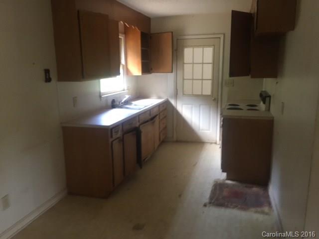 2017 Willow Ridge Street Conover, NC 28613 - Photo 7 of 12 Gallery Image 7