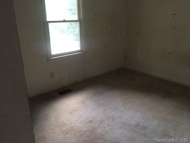 2017 Willow Ridge Street Conover, NC 28613 - Photo 10 of 12 Gallery Image 10