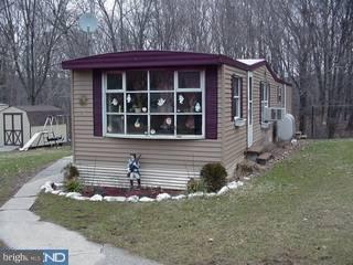 37 Kemp Road Barto, PA 19504 - Photo 1 of 6 Gallery Image 1