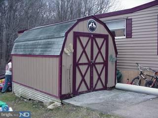 37 Kemp Road Barto, PA 19504 - Photo 3 of 6 Gallery Image 3