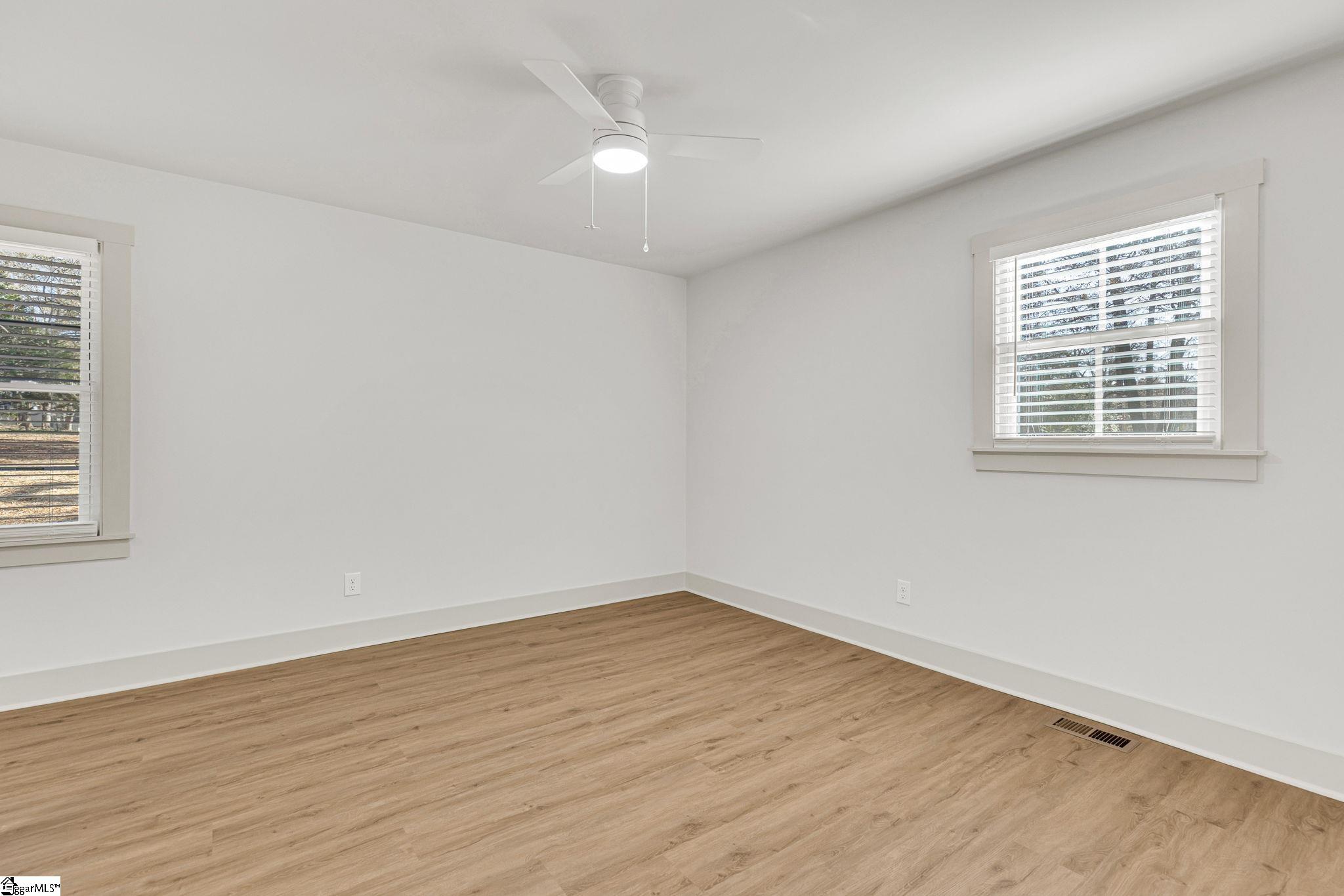 901 Standing Springs Road Greenville, SC 29605 - Photo 26 of 46