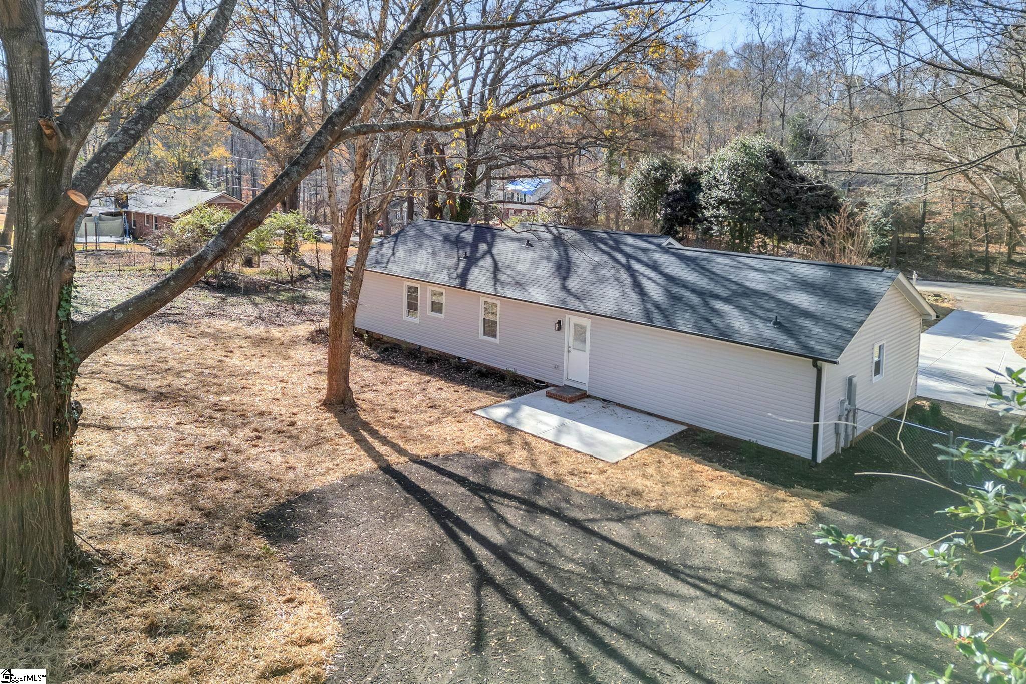 901 Standing Springs Road Greenville, SC 29605 - Photo 42 of 46