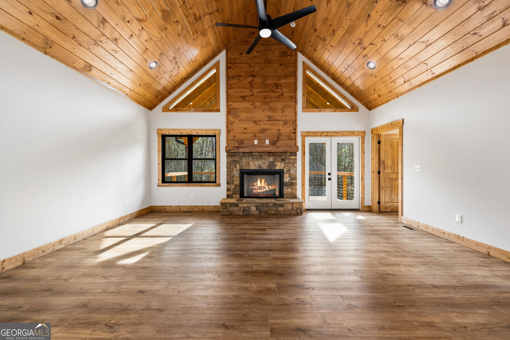 40 Cherry Street East Ellijay, GA 30540 - Photo 6 of 54