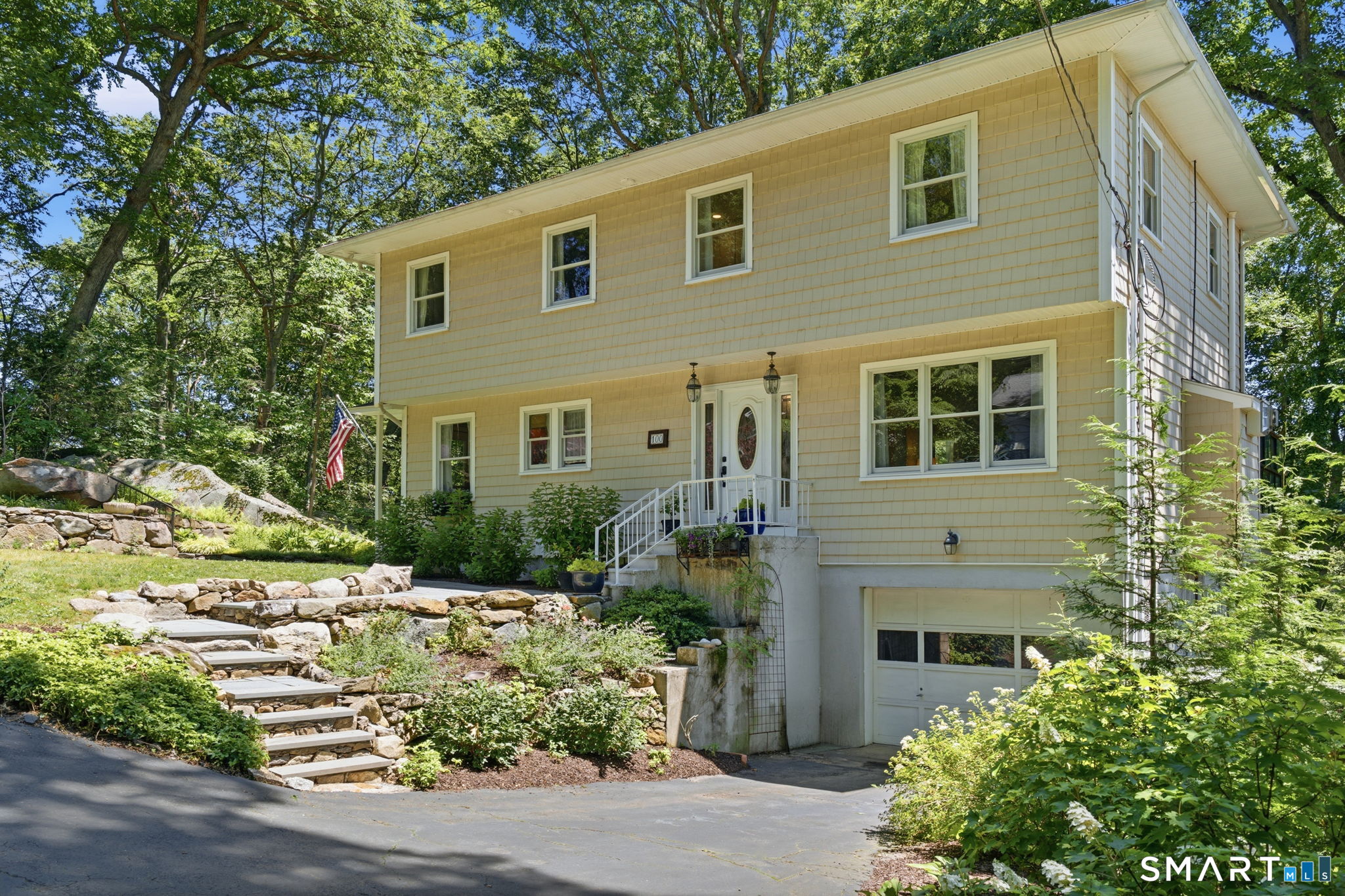 100 Old Dike Road Trumbull, CT 06611 - Photo 36 of 40