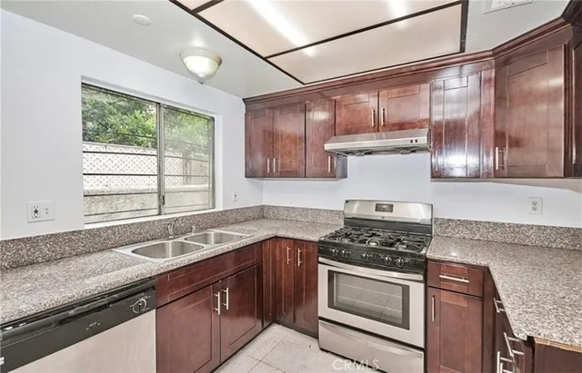 $2,900 | 5021 Peck Road, Unit 8, El Monte, CA 91732