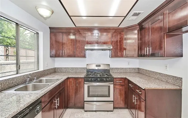 $2,900 | 5021 Peck Road, Unit 8, El Monte, CA 91732