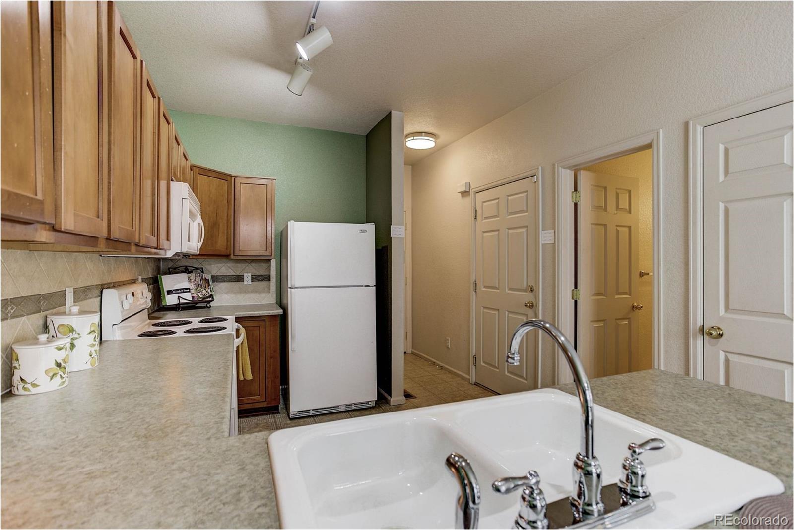 4759 Flower Street Wheat Ridge, CO 80033 - Photo 9 of 29 Gallery Image 9