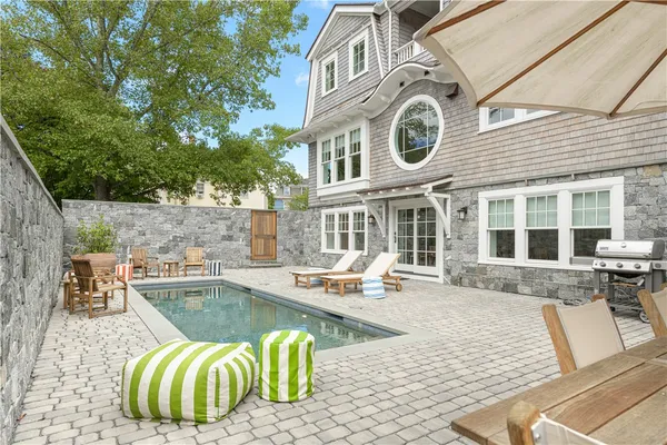 $9,000 | 15 High Street, Newport, RI 02840