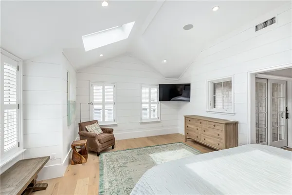 $9,000 | 15 High Street, Newport, RI 02840