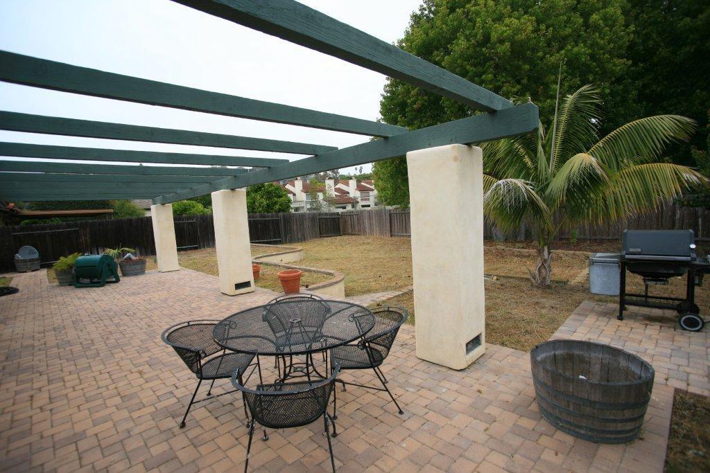342 Oliver Road Santa Barbara, CA 93109 - Photo 3 of 12 Back Yard