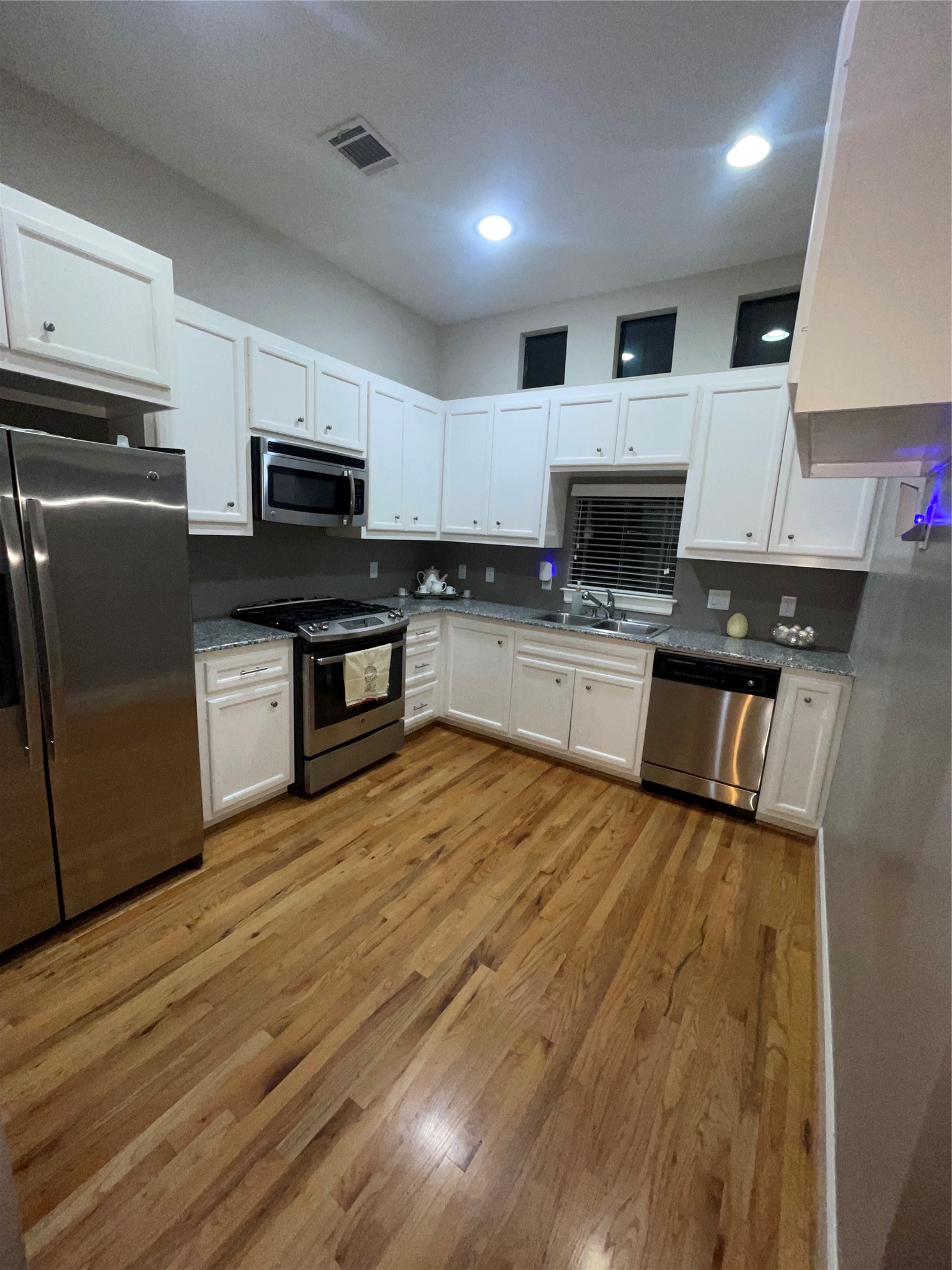 7650 Springhill Street, Unit 401 Houston, TX 77021 - Photo 13 of 33