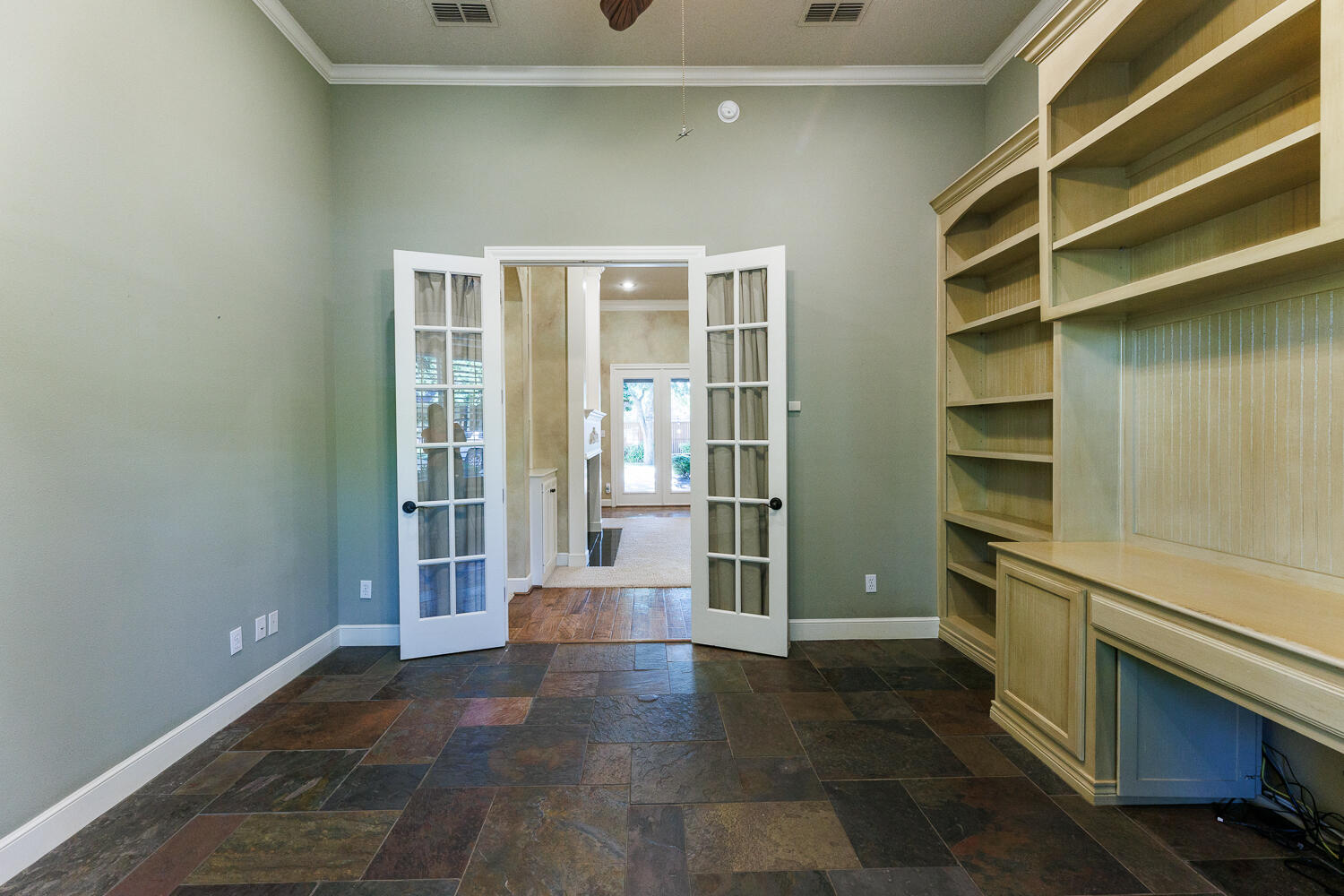 9809 Topeka Avenue Lubbock, TX 79424 - Photo 64 of 87 Fourth Bedroom