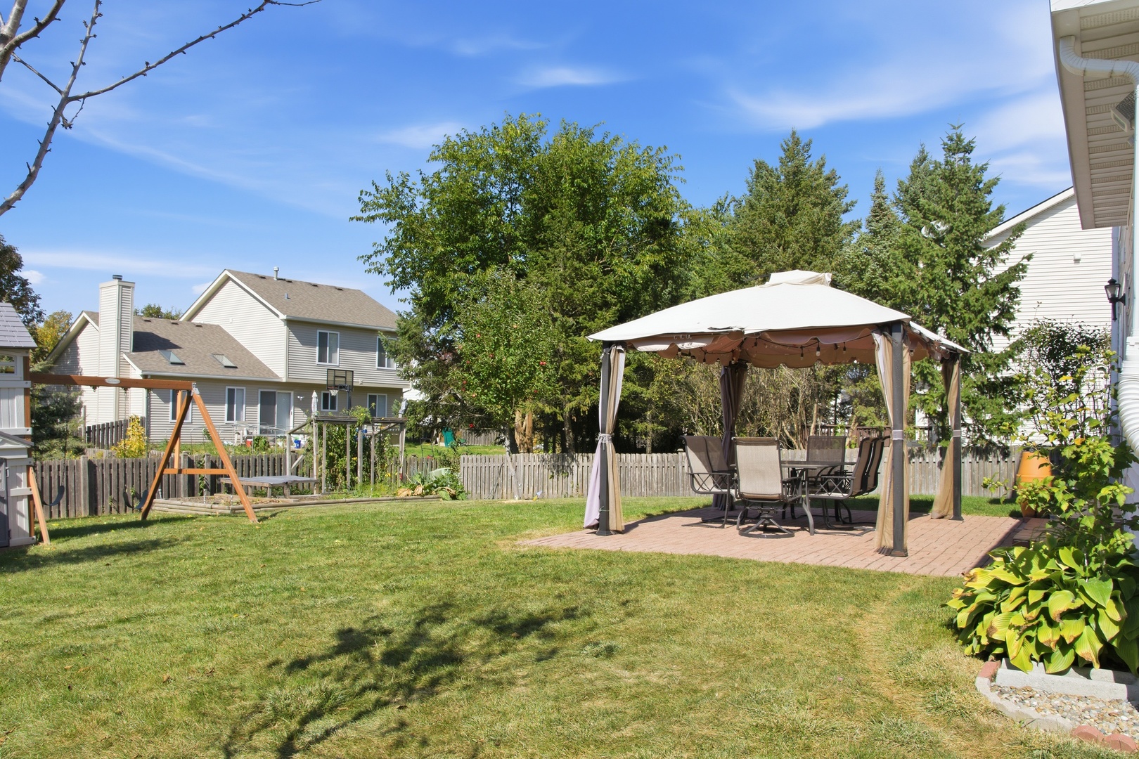 1680 William Drive Romeoville, IL 60446 - Photo 4 of 28