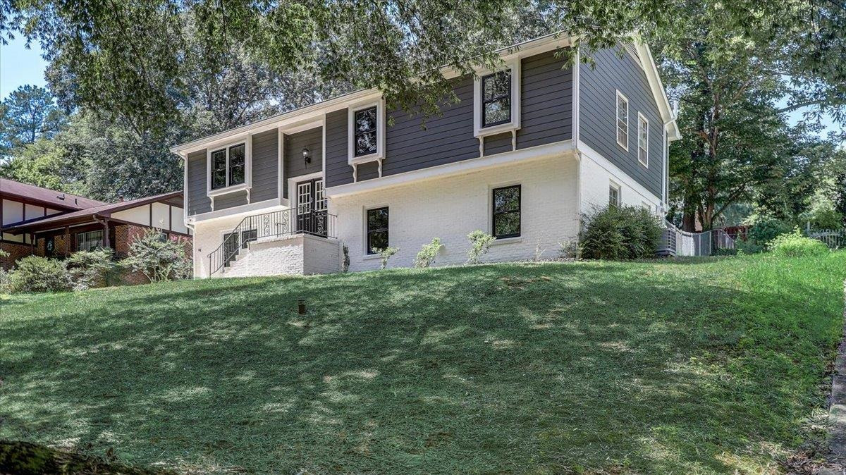5321 Cherrycrest Court Raleigh, NC 27609 - Photo 2 of 40 Photo 2