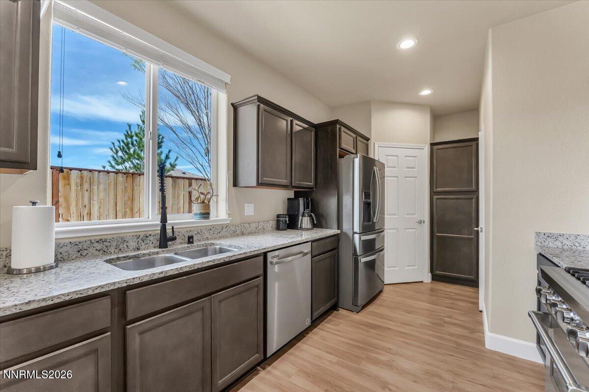 3651 Oaklawn Street Reno, NV 89512 - Photo 14 of 32 15-3651 Oaklawn St Reno NV 89512 (15 of