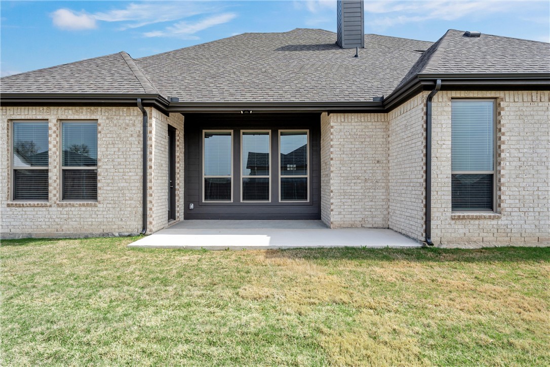 6402 Waggoner Court Temple, TX 76502 - Photo 28 of 30 a house view with a outdoor space