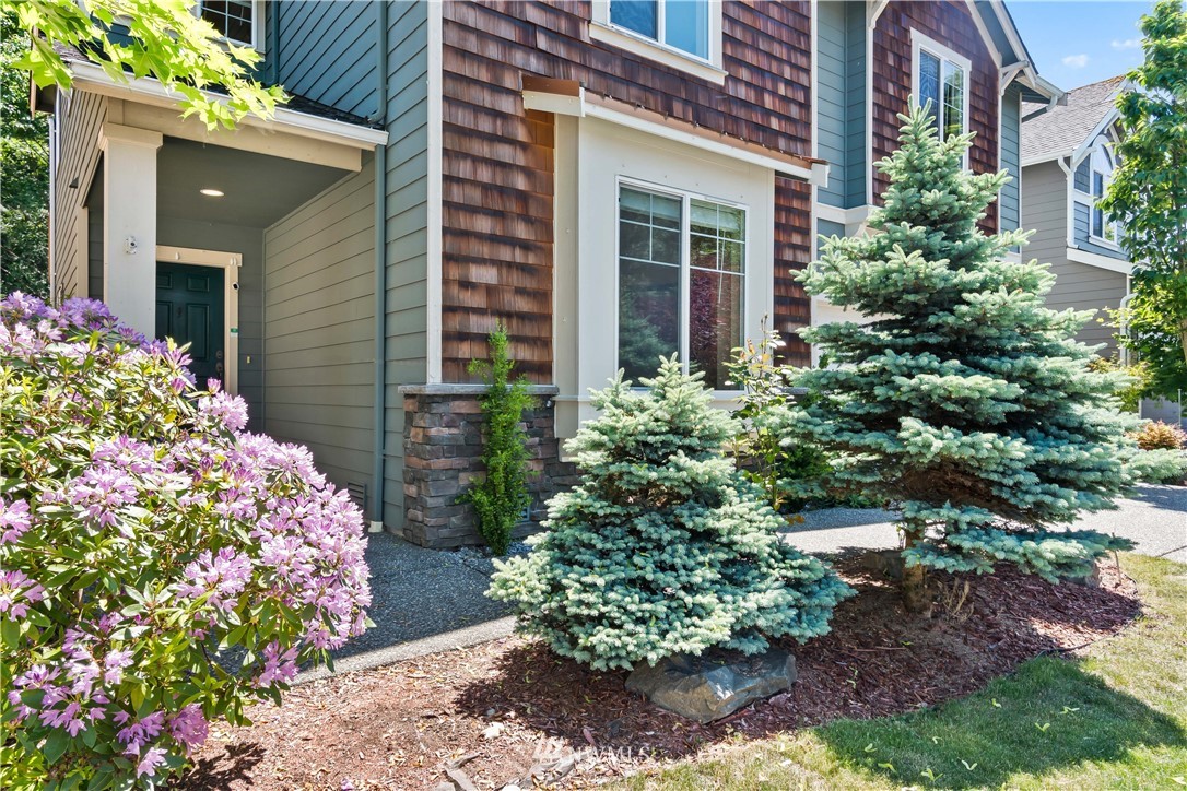 3301 172 Street Southeast Bothell, WA 98012 - Photo 3 of 36