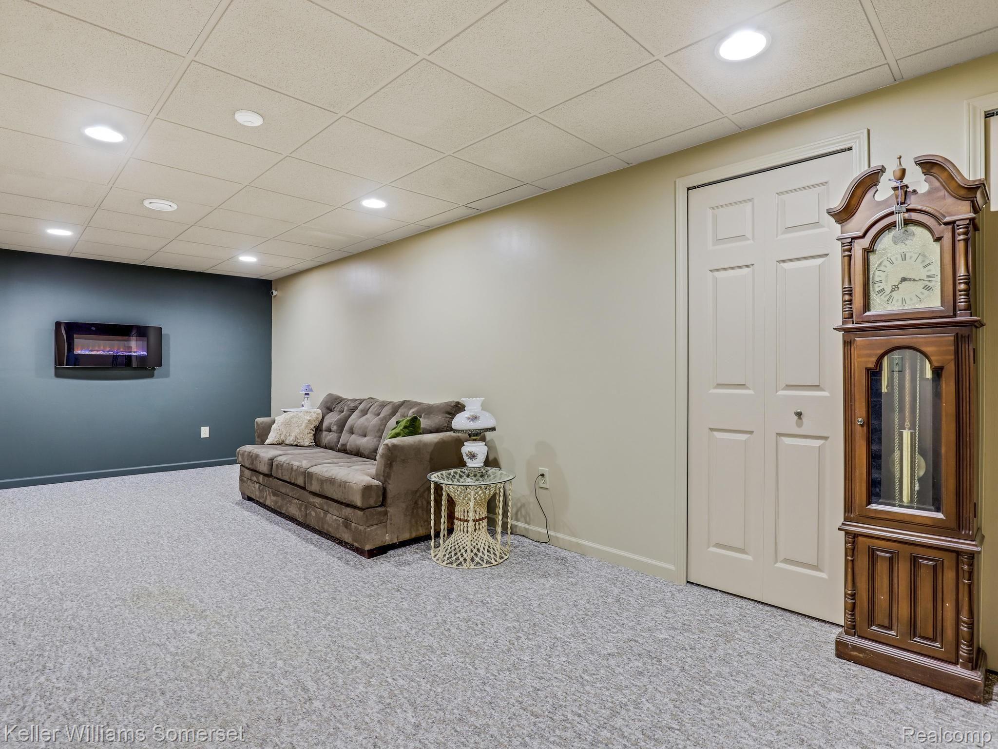 341 Cherry Grove Road Canton, MI 48188 - Photo 31 of 49 341 Cherry Grove Rd Canton MI-022-022-341 Cherry Grove Rd Canton MI-MLS_Size.jpg