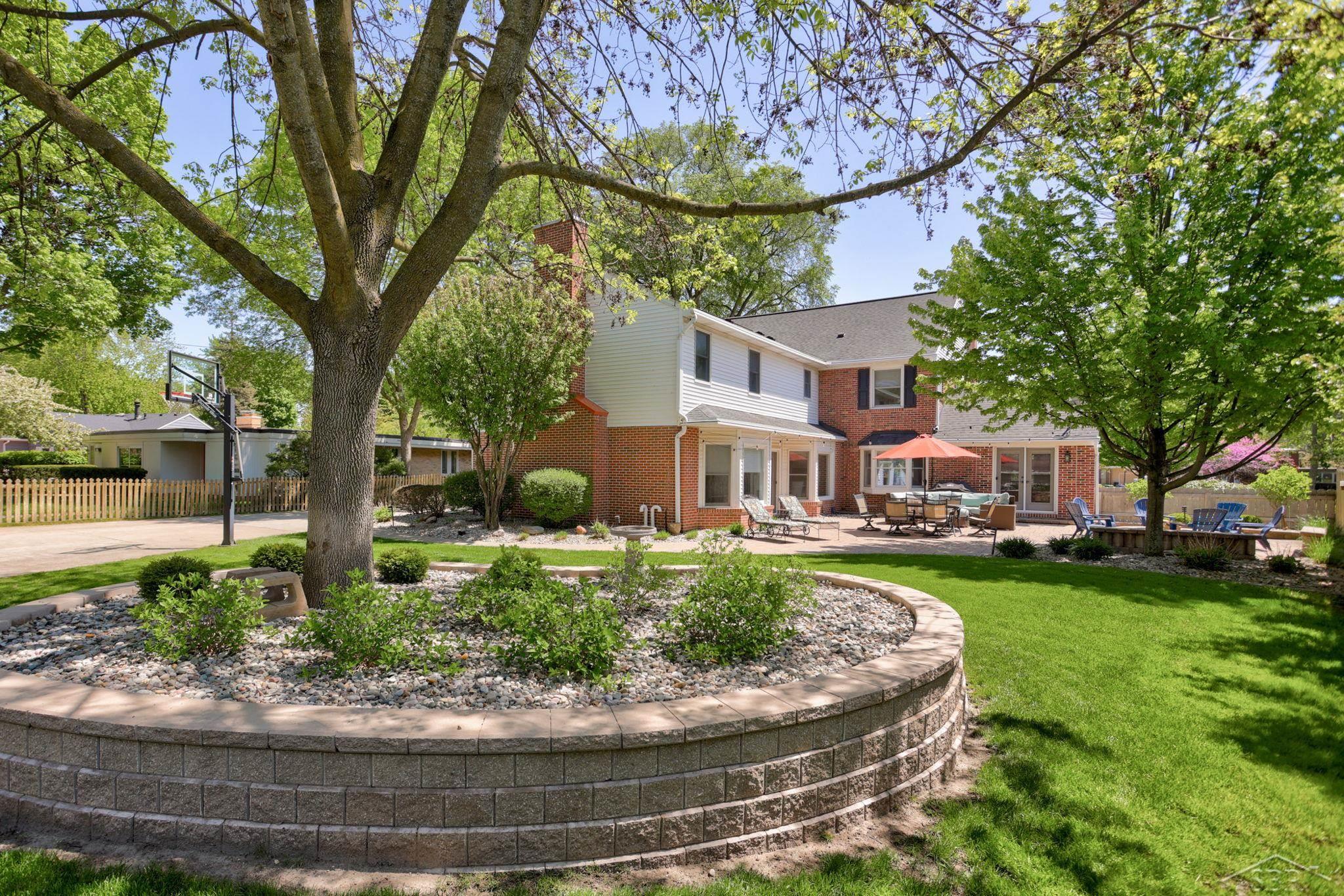 62 Benton Road Saginaw, MI 48602 - Photo 54 of 72 50109222-53.JPG