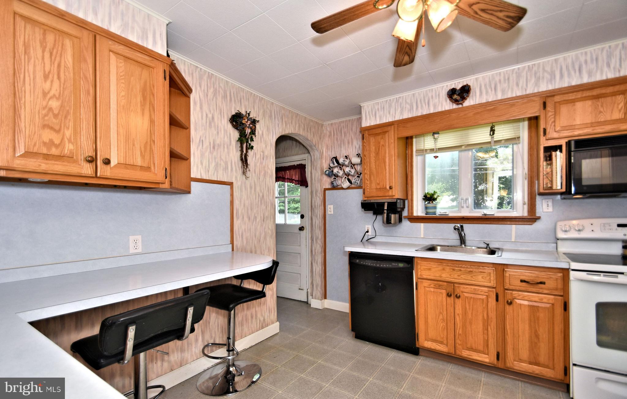 316 Twining Road Oreland, PA 19075 - Photo 11 of 32 Gallery Image 11