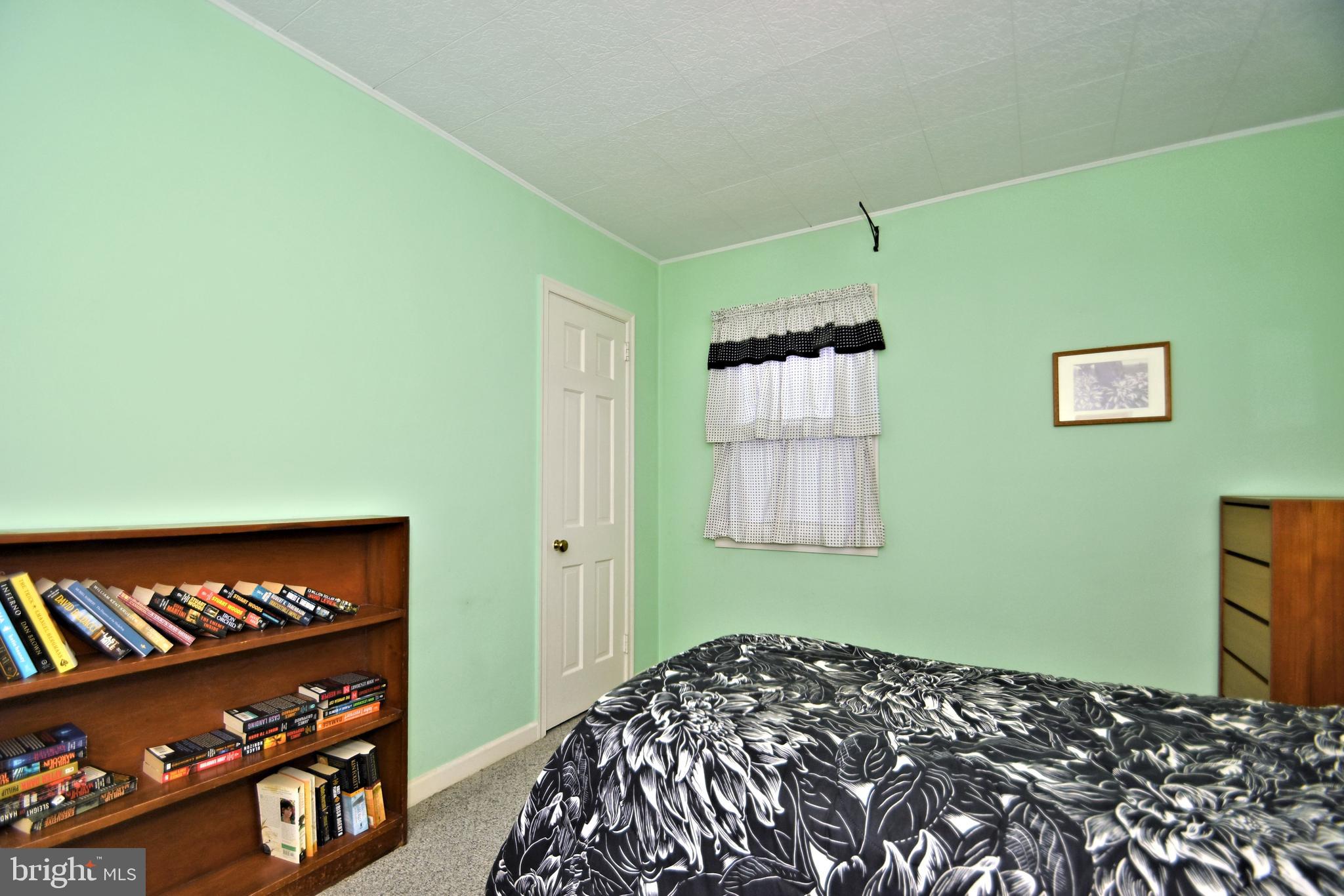 316 Twining Road Oreland, PA 19075 - Photo 22 of 32 Gallery Image 22