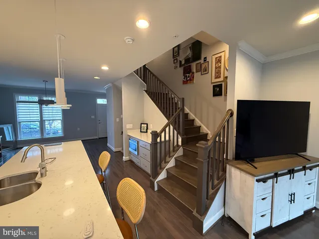 $695,000 | 747 Holden Road, Frederick, MD 21701