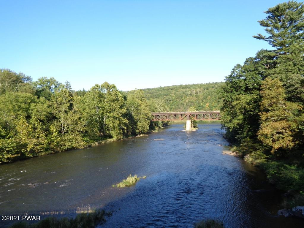 218 Towpath Road Hawley, PA 18428 - Photo 30 of 40 Lackawaxen River