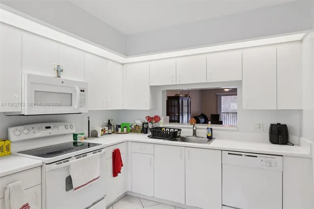 $224,000 | 850 Southwest 138th Avenue, Unit 208D, Pembroke Pines, FL 33027