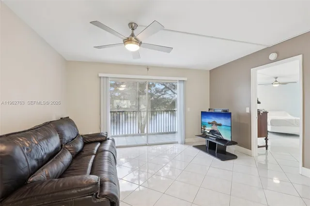 $224,000 | 850 Southwest 138th Avenue, Unit 208D, Pembroke Pines, FL 33027