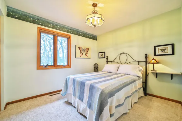$549,900 | 14741 Lynndale Lane North, Baxter, MN 56425