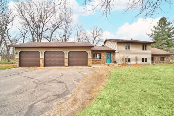 $549,900 | 14741 Lynndale Lane North, Baxter, MN 56425
