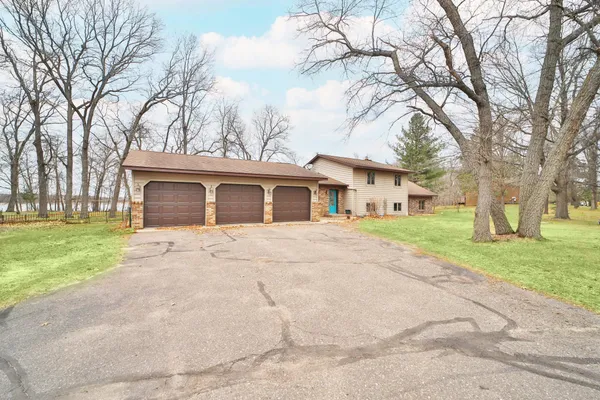 $549,900 | 14741 Lynndale Lane North, Baxter, MN 56425