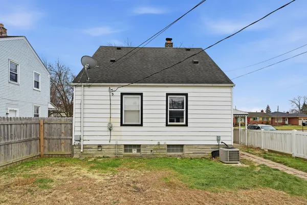 $139,000 | 2194 Leblanc Street, Lincoln Park, MI 48146