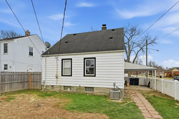 $139,000 | 2194 Leblanc Street, Lincoln Park, MI 48146