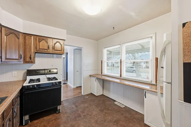 $139,000 | 2194 Leblanc Street, Lincoln Park, MI 48146