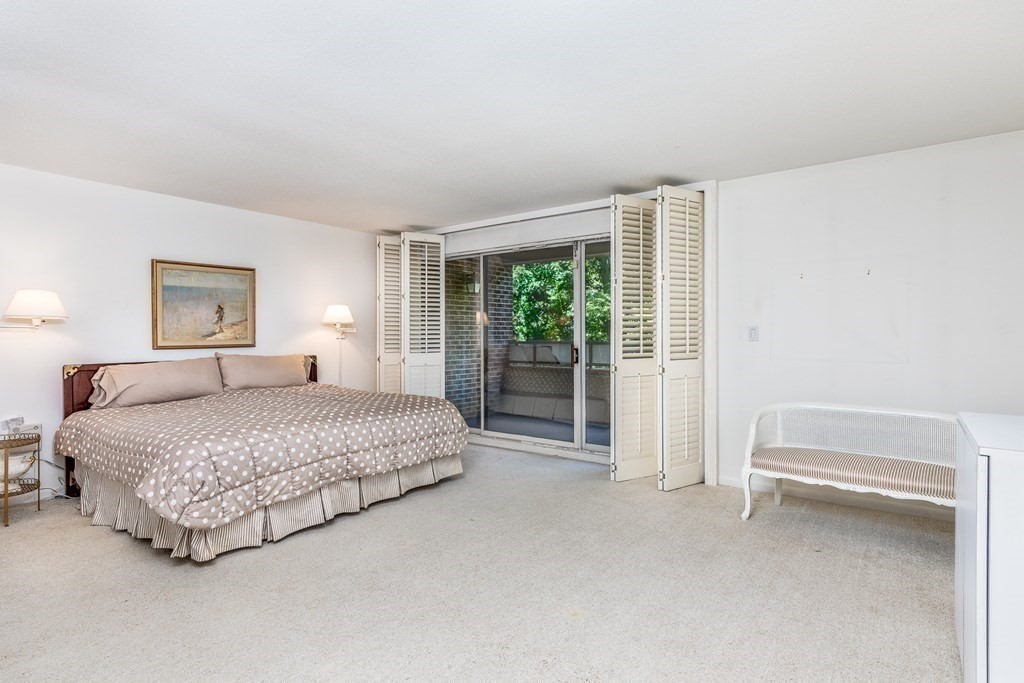 404 Paradise Road, Unit 2G Swampscott, MA 01907 - Photo 17 of 36