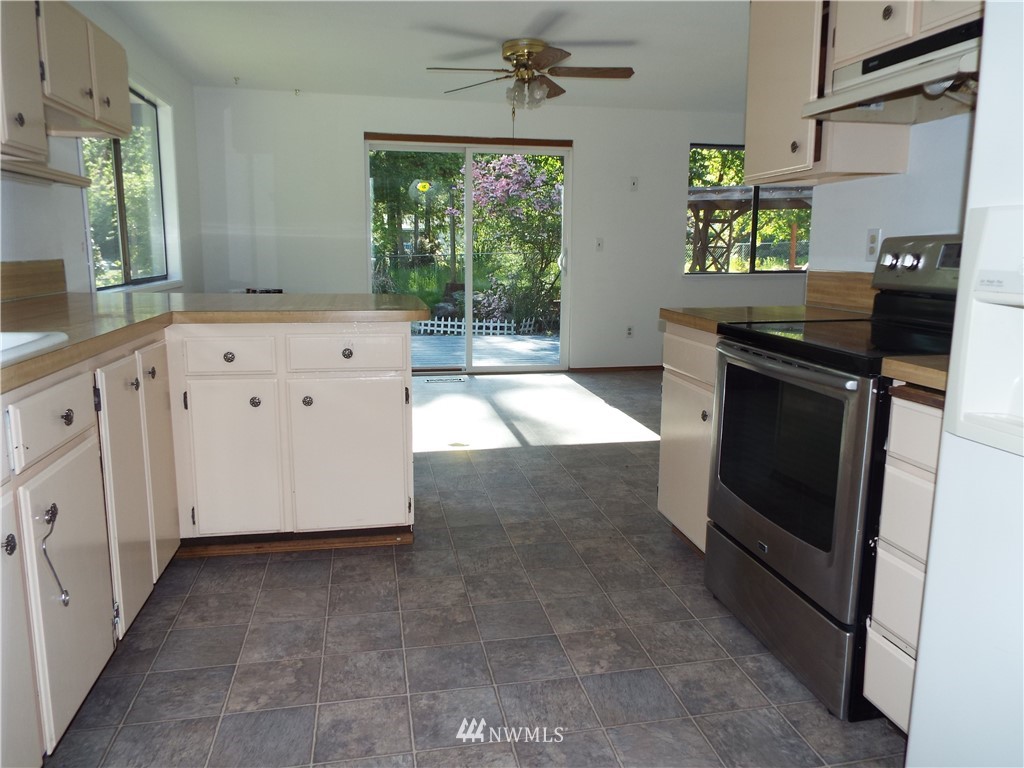 14715 Fagerud Road Southeast Olalla, WA 98359 - Photo 11 of 23 Gallery Image 11