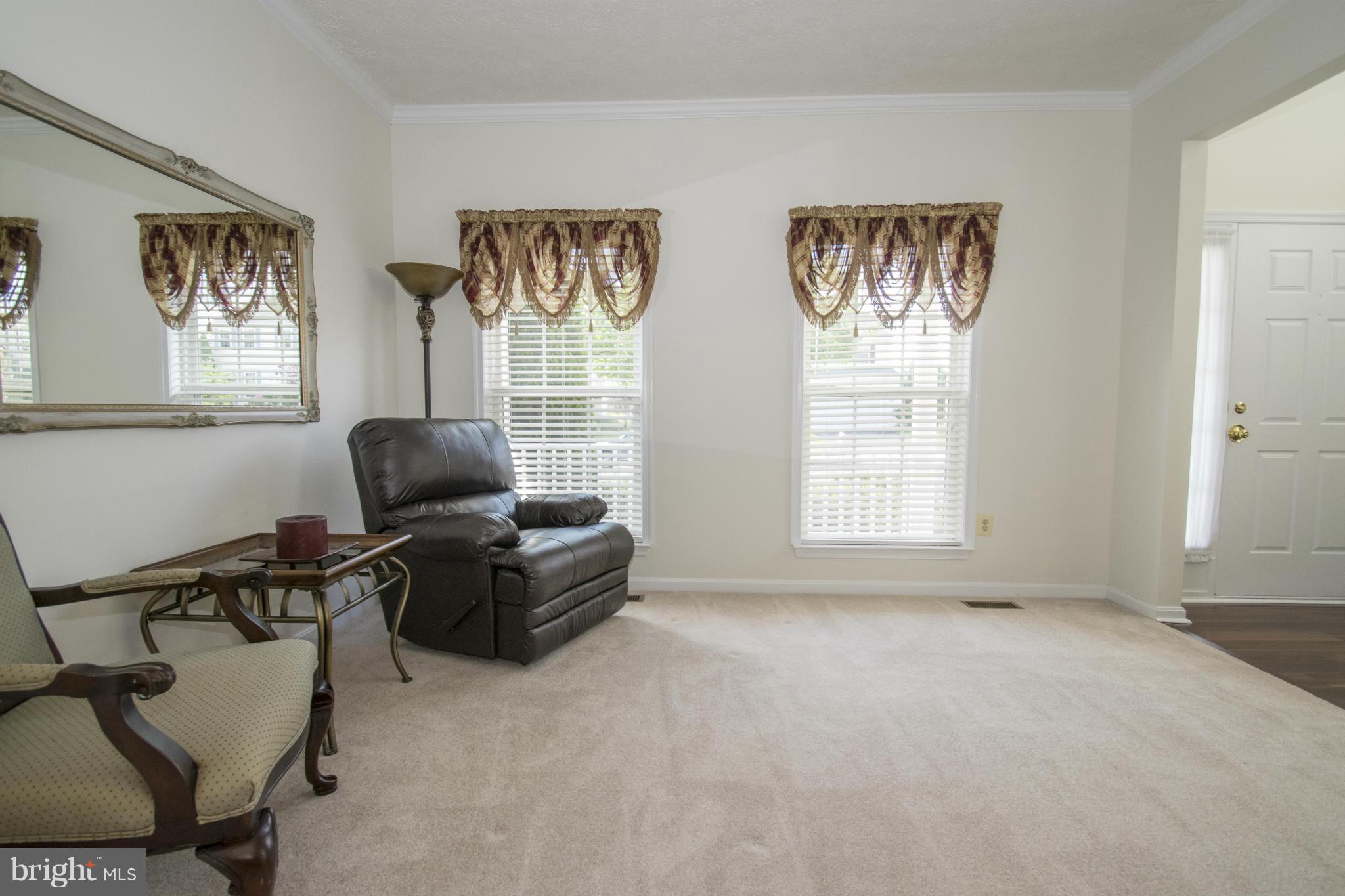 310 Spry Island Road Joppa, MD 21085 - Photo 4 of 30 Living Room