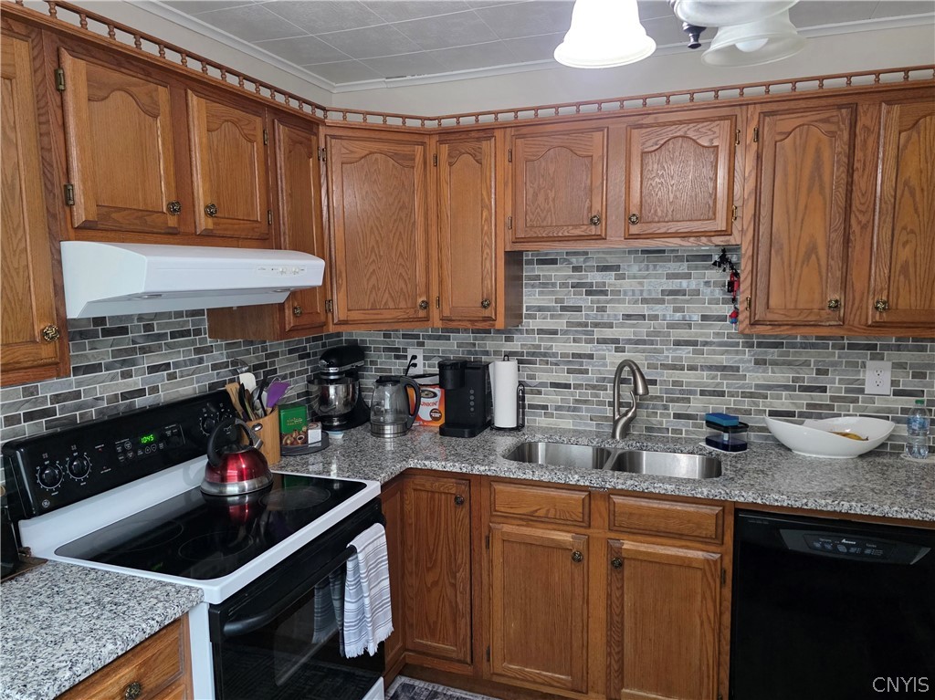 1828 Rutger Street Utica, NY 13501 - Photo 19 of 48 Gallery Image 19