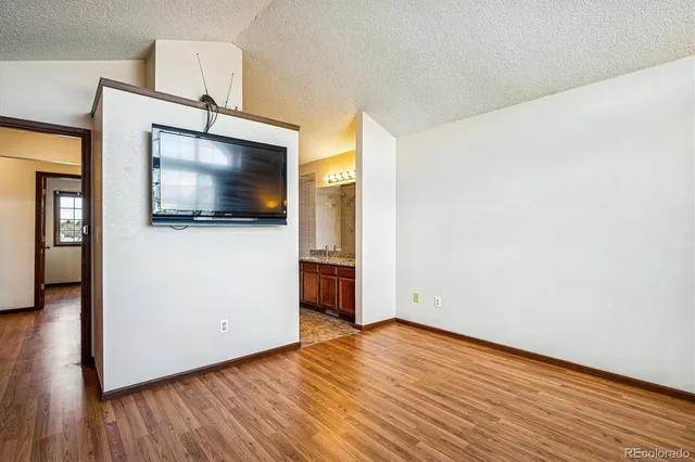 $700,000 | 8230 South Ogden Circle, Littleton, CO 80122