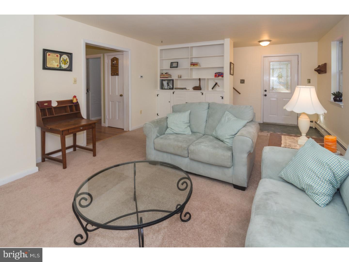 111 North Ridge Avenue Ambler, PA 19002 - Photo 10 of 25 Living Room