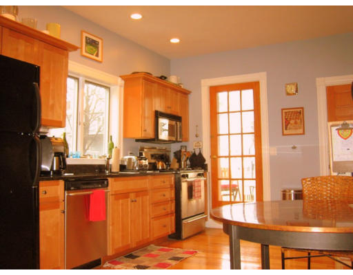 36 Goldsmith Street, Unit 2 Boston, MA 02130 - Photo 2 of 8 Gallery Image 2
