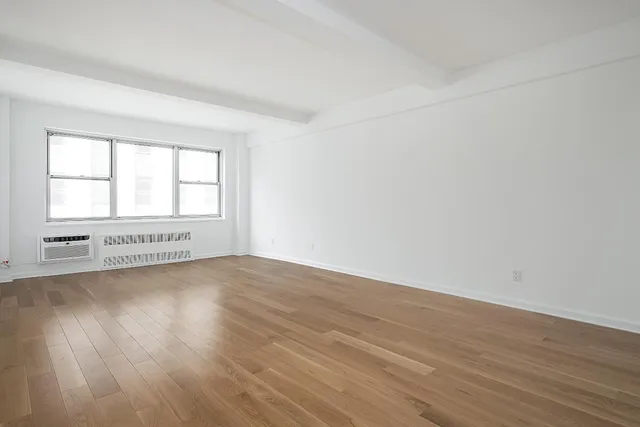 $1,325,000 | 7 Lexington Avenue, Unit 11D | Gramercy