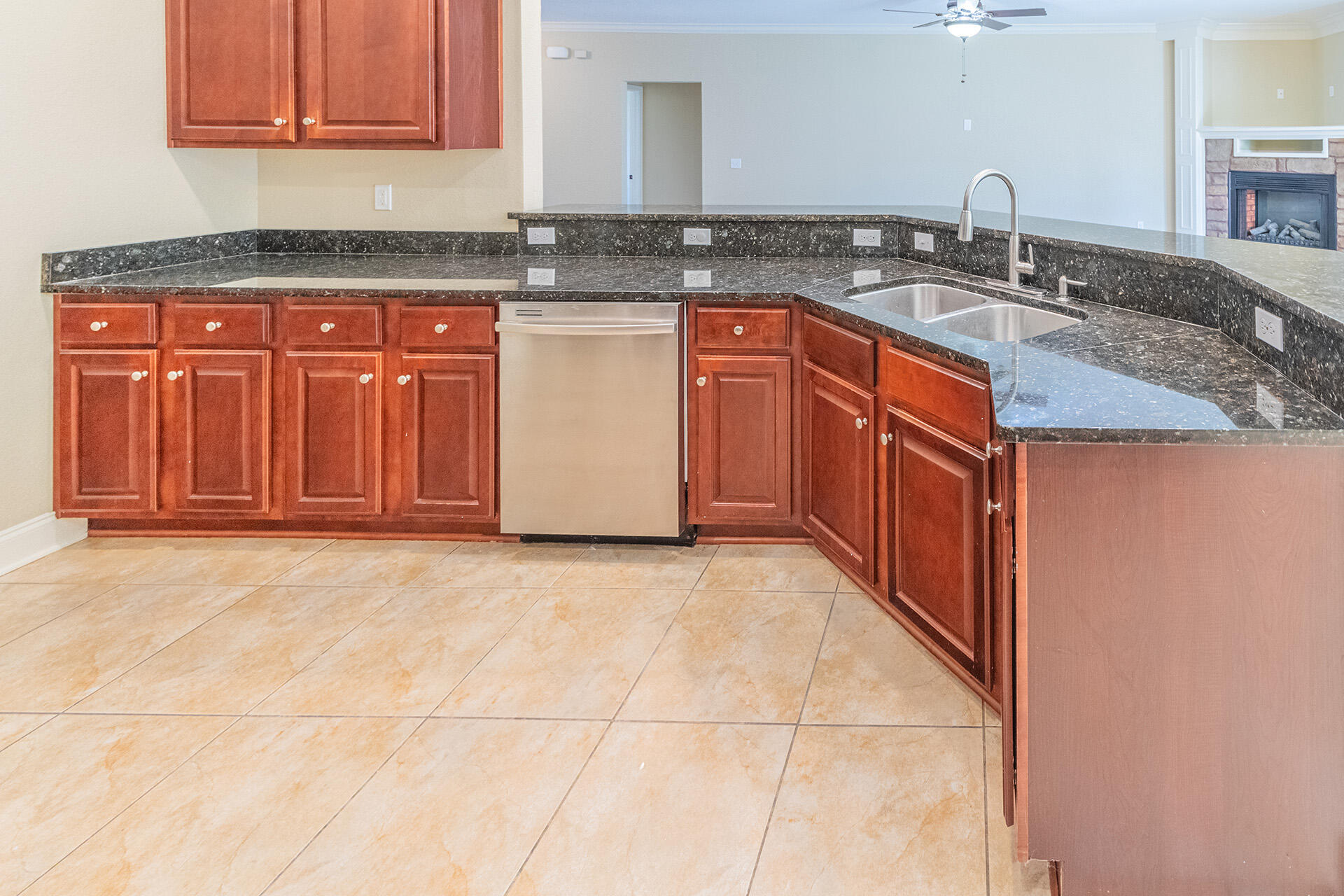 4559 Hermosa Road Crestview, FL 32539 - Photo 22 of 57