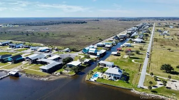 $295,000 | 461 Lake Breeze Road, Unit A, Hackberry, LA 70645