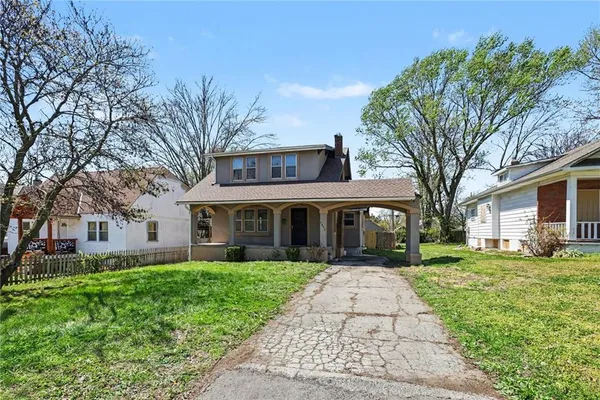 $215,000 | 1812 South Hedges Avenue, Independence, MO 64052