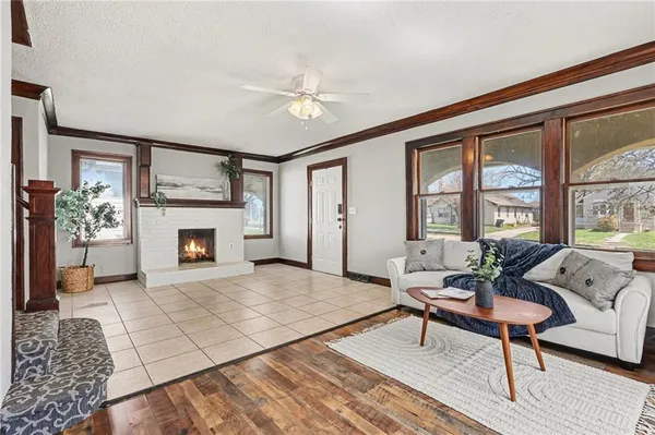 $215,000 | 1812 South Hedges Avenue, Independence, MO 64052