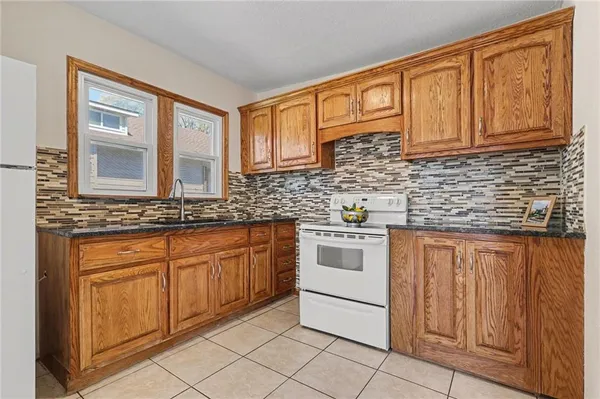 $215,000 | 1812 South Hedges Avenue, Independence, MO 64052